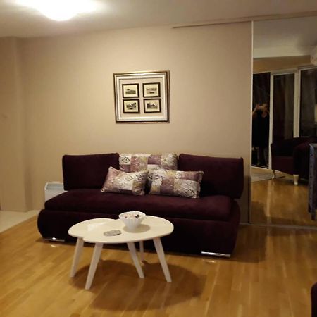 Seaview Paradise Apartment บุดวา ภายนอก รูปภาพ