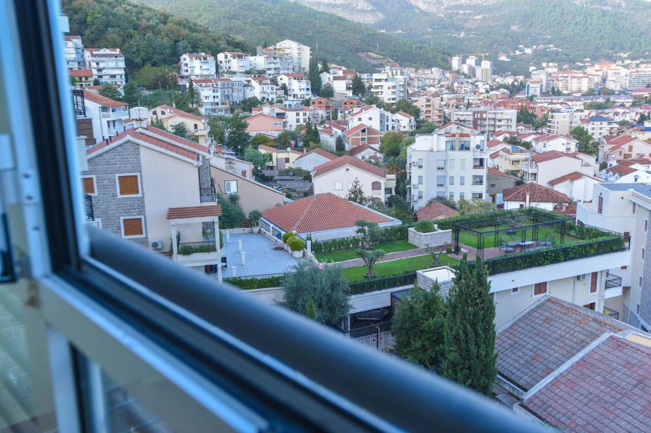 Seaview Paradise Apartment บุดวา ภายนอก รูปภาพ