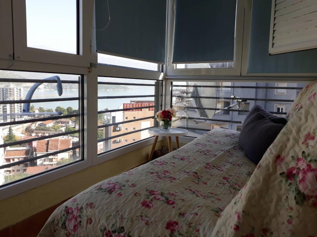 Seaview Paradise Apartment บุดวา ภายนอก รูปภาพ
